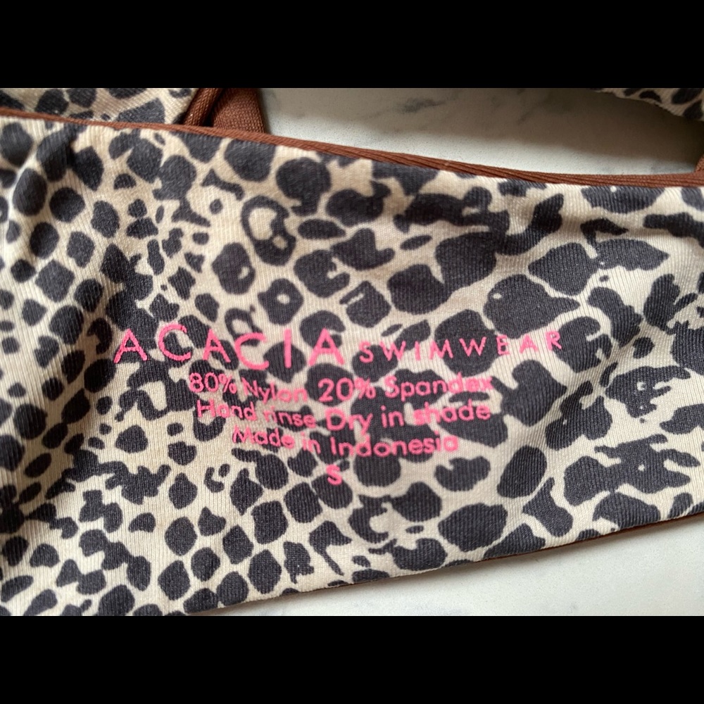 Acacia Top - Picture 2 of 3